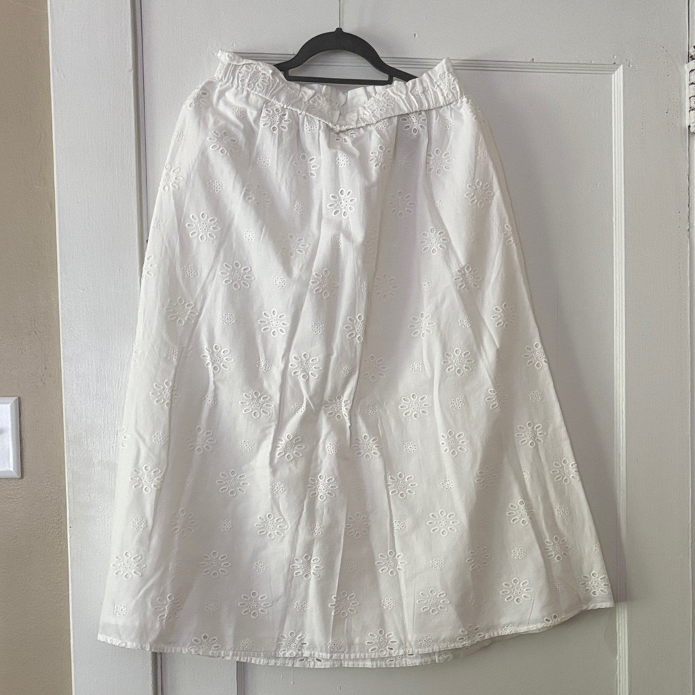 Universal Thread White Eyelet A-Line Skirt